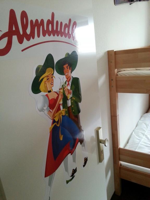 Alm Hostel Hambourg Extérieur photo